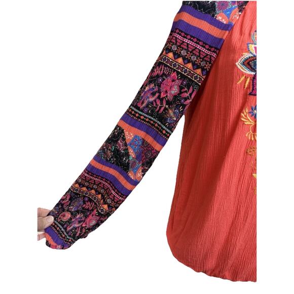 SOFT SURROUNDINGS Top Blouse Sz M Gauze Embroidered Boho Elastic Waist Pullover - Picture 3 of 12